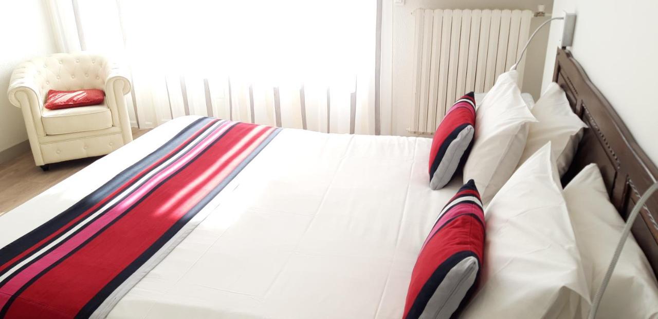 Hotel Uhainak อองดาเย ภายนอก รูปภาพ