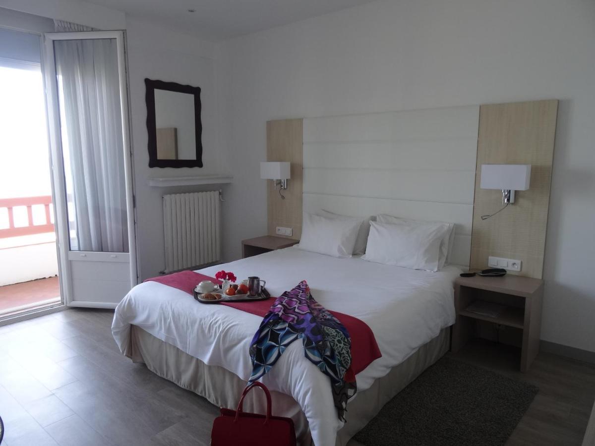 Hotel Uhainak อองดาเย ภายนอก รูปภาพ