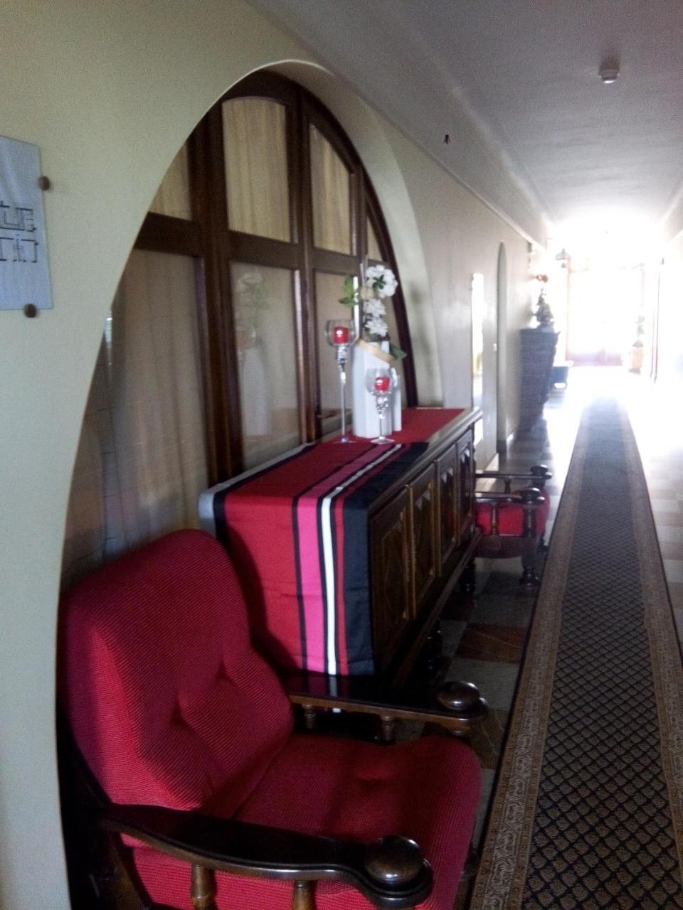 Hotel Uhainak อองดาเย ภายนอก รูปภาพ